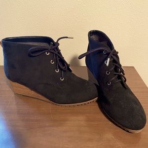 Dr Scholl’s black booties size 9.5